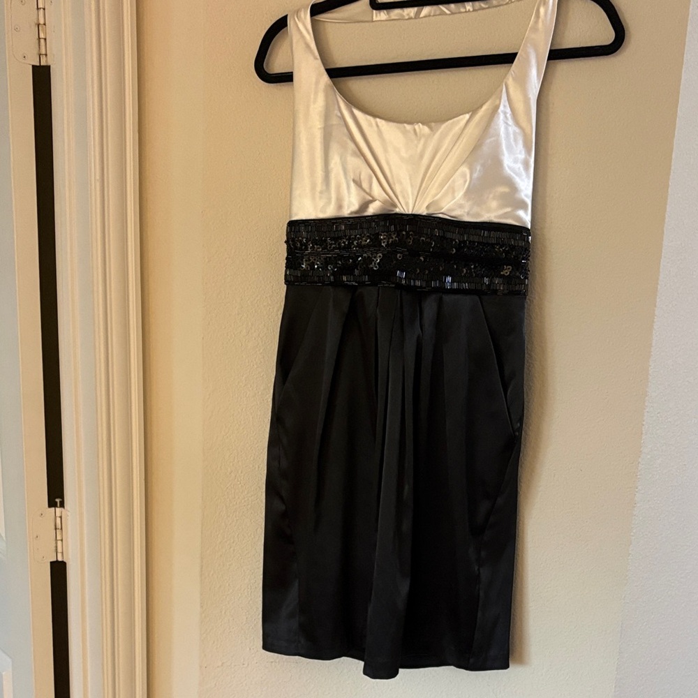 Chic Satin Black and White Mini Dress